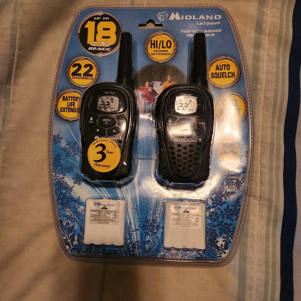 NEW Midland LXT318VP two-way radio value pack, 22 channels, up to 18 mile range